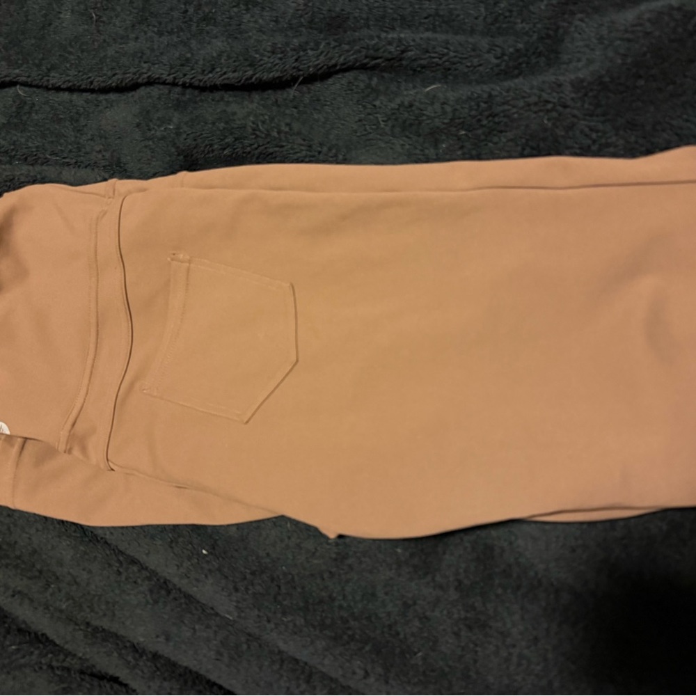 Halara “Dawn Brown” Leggings